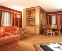 Al Maha Rotana Suites Hotel room